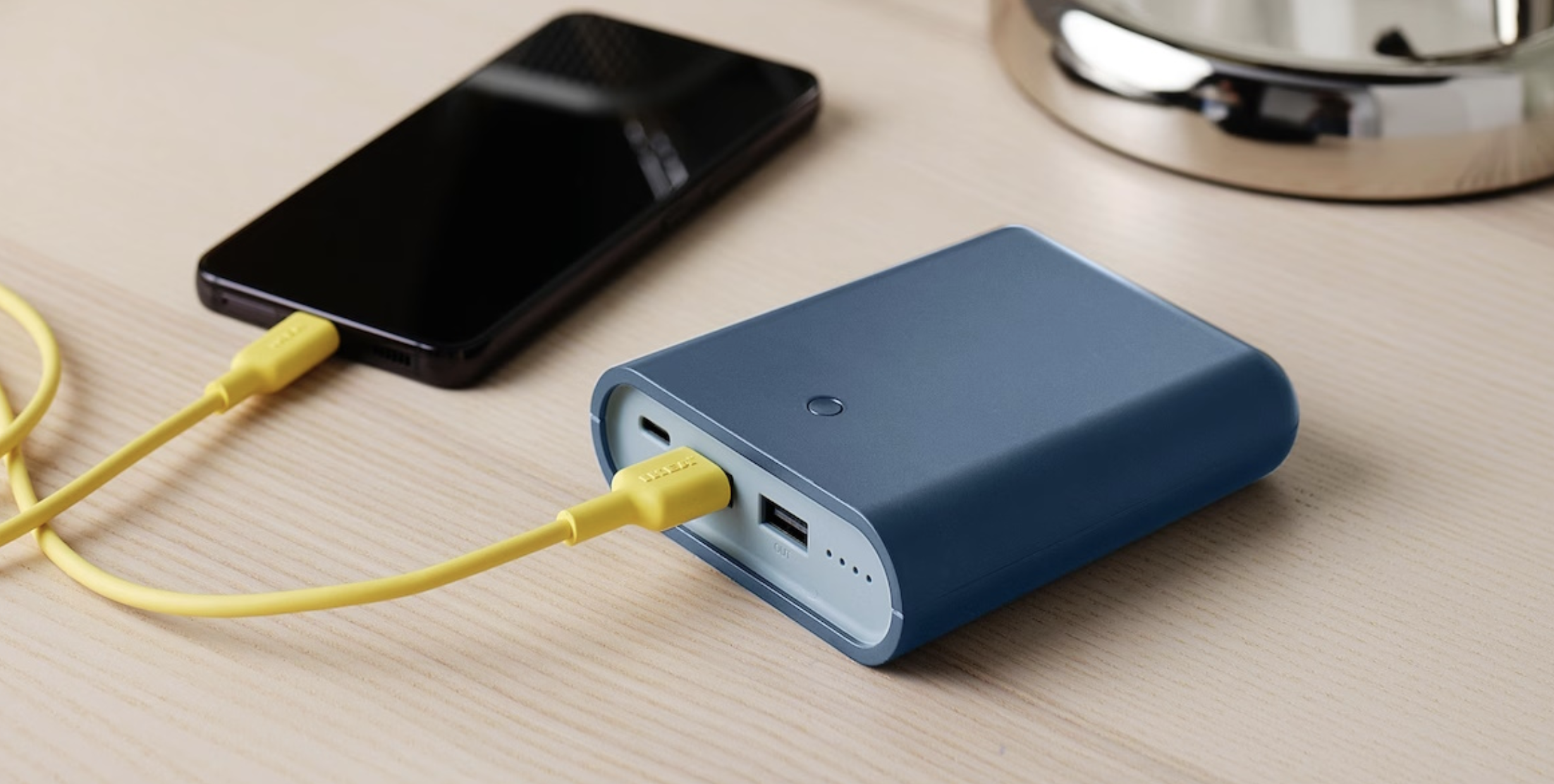 IKEA Varmfront powerbank.